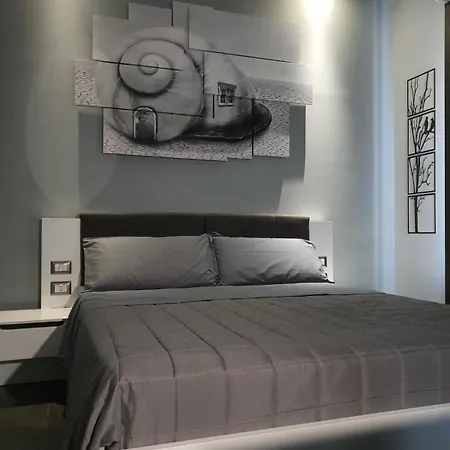 Luca's Garden In Bed & Breakfast Catania